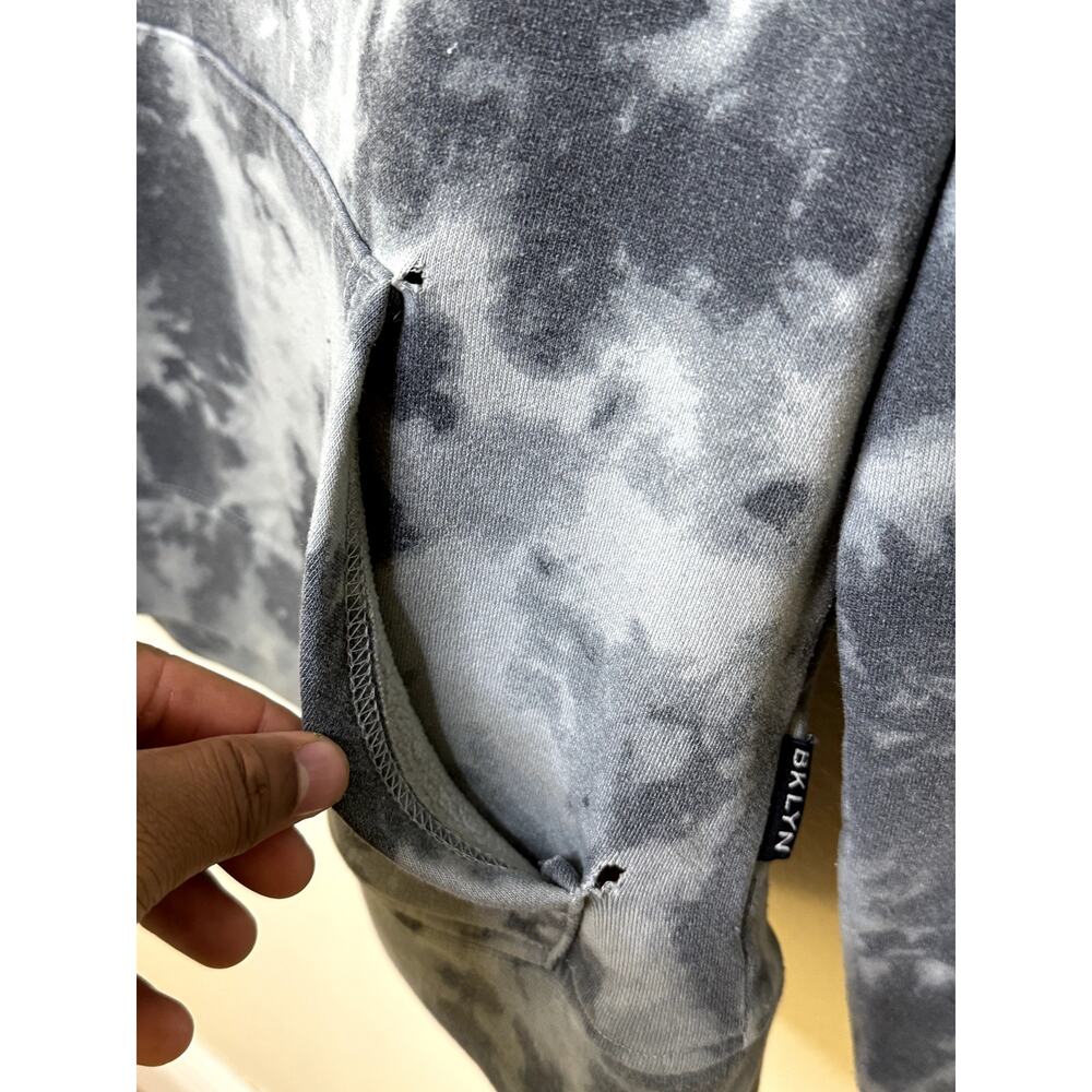 Brooklyn clothing Mens pull over gray long sleeve Emoji Drip hoodie size Small - Picture 10 of 11